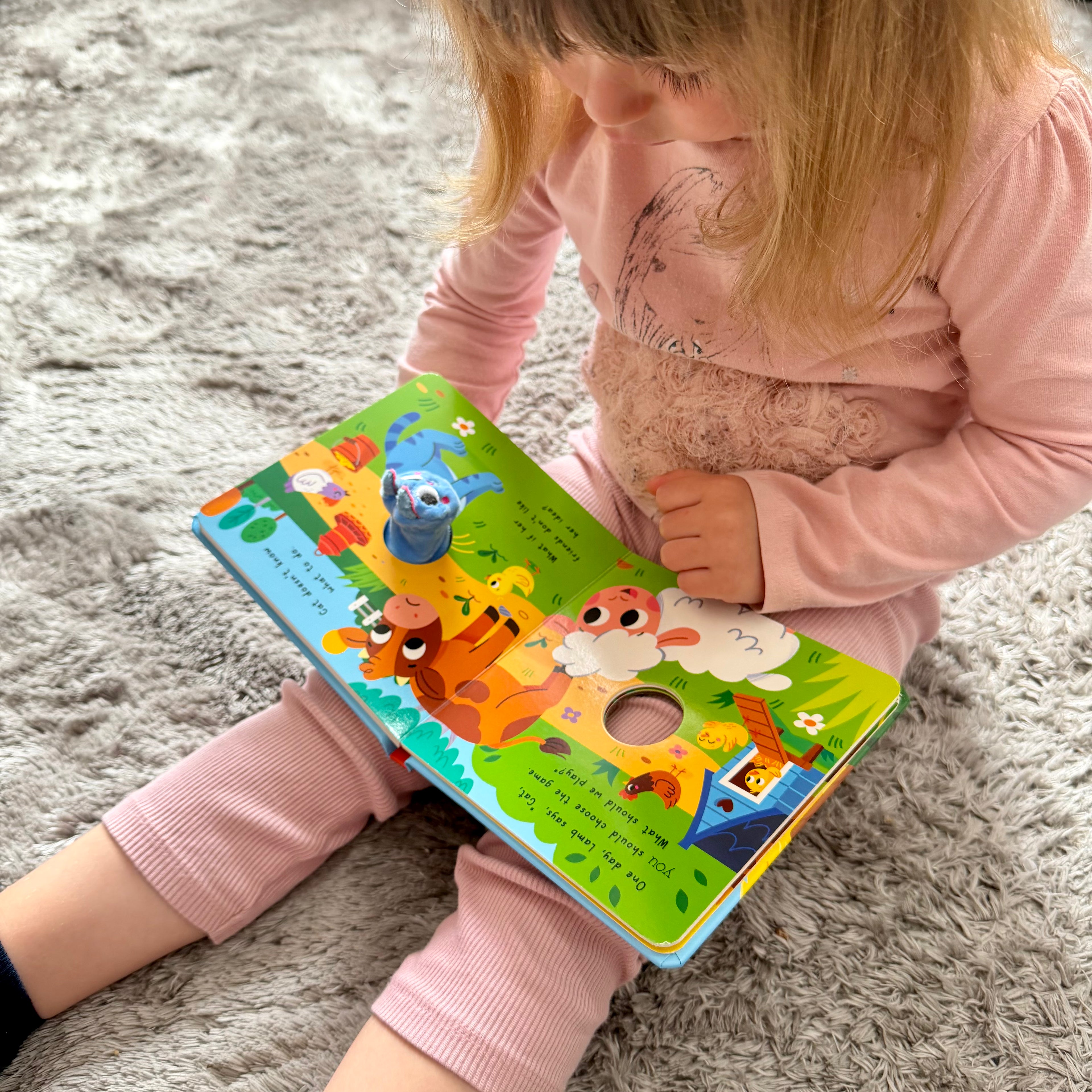 Copy Cat! - Finger Puppet Book